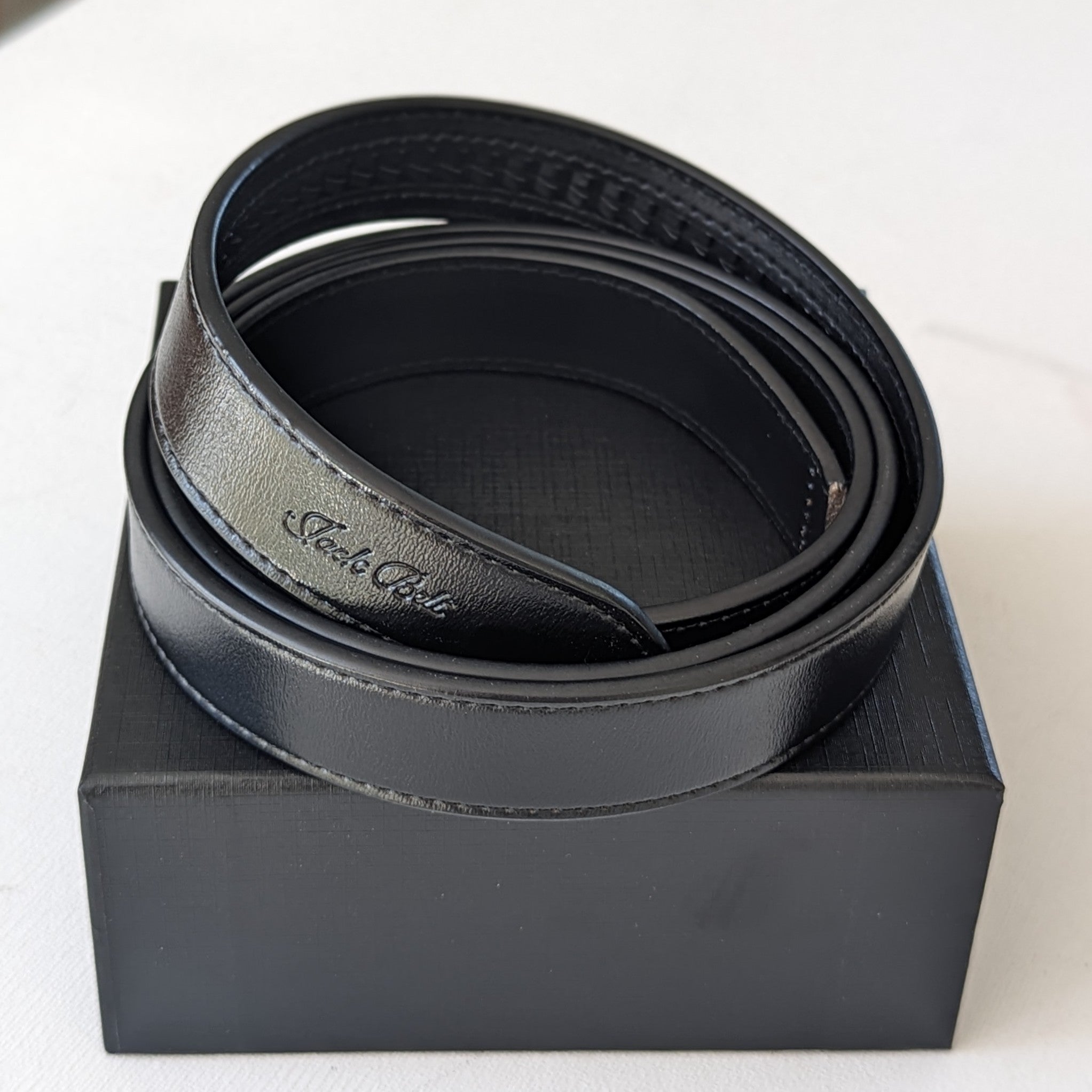 Jack Belt® Women's Full Grain Leather Belt - Slim Black With W18 Buckle (WSLBLW18)